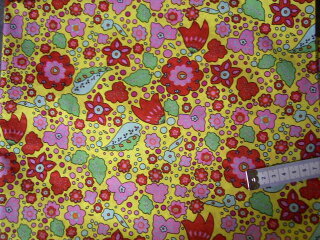 Bizzkids-Baumwollstoff gelb mit Blumen