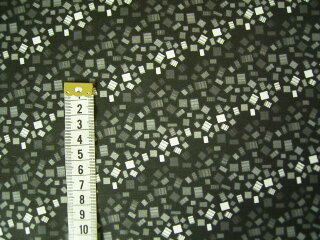 Baumwoll Patchworkstoff schwarz mit grau-weißem Muster